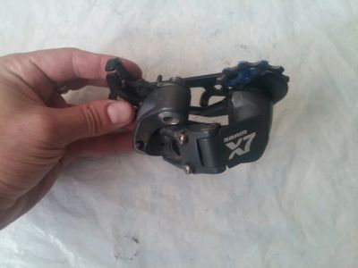 Лот: 10456453. Фото: 1. Задний переключатель SRAM x7 средняя... Запчасти