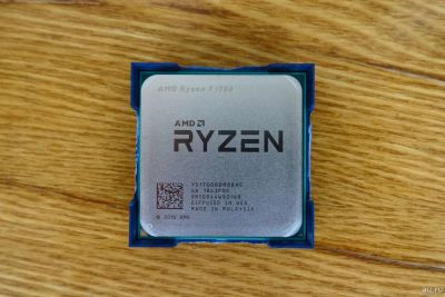 Лот: 16915225. Фото: 1. AMD Ryzen 7 1700. 8 ядер 16 потоков... Процессоры