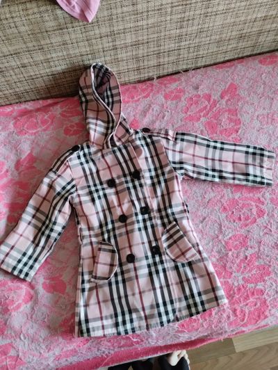 Лот: 19924632. Фото: 1. Пальто, Ветровка, плащ Burberry. Верхняя одежда