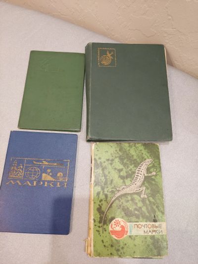 Лот: 20940280. Фото: 1. 1 альбом и 3 кляссера с марками. Марки