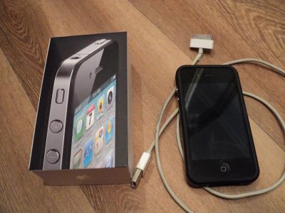 Лот: 3166221. Фото: 1. Iphone 4 16G. Смартфоны