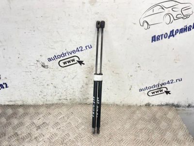 Лот: 25628468. Фото: 1. амортизатор двери багажника Skoda... Кузов