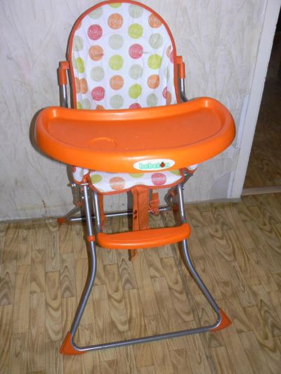 Лот: 3977095. Фото: 1. Стульчик для кормления. Стульчики для кормления
