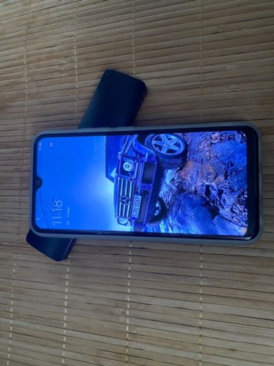 Лот: 21543953. Фото: 1. Смартфон Vivo Y11 32 ГБ синий. Смартфоны