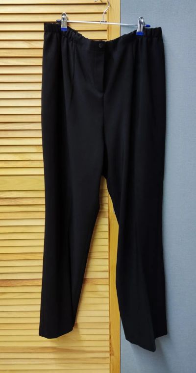 Лот: 25857861. Фото: 1. Брюки женские на резинке, 60... Брюки, шорты