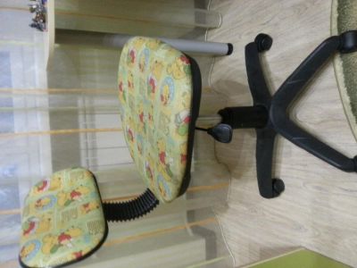 Лот: 4415783. Фото: 1. Стул детский (для школьника). Столики, стулья, парты