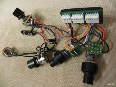 Лот: 8652712. Фото: 1. Bass Preamp Vari-Mid Hi-Fi 3 Band... Гитарные эффекты и комбоусилители
