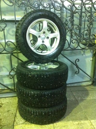 Лот: 3255995. Фото: 1. Nokian Hakkapeliitta 7 (185/65-14... Шины на дисках