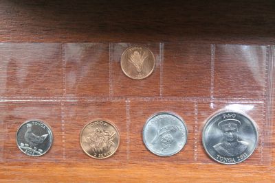 Лот: 19906920. Фото: 1. Тонга набор 5 монет. Наборы монет
