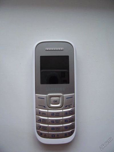 Лот: 5967732. Фото: 1. Телефон Samsung GT-E1200R. Кнопочные мобильные телефоны