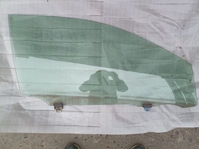 Лот: 20858117. Фото: 1. Toyota fielder 141 стекло боковое... Кузов