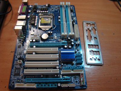 Лот: 4564461. Фото: 1. Материнская плата S1156 (LGA1156... Материнские платы