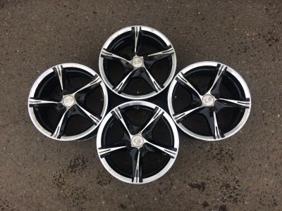 Лот: 17361762. Фото: 1. Комплект Оригинальных Литых дисков... Диски