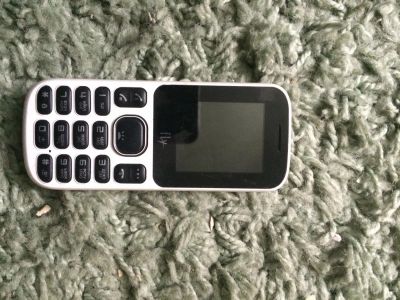 Лот: 8036890. Фото: 1. Fly DS105D. Кнопочные мобильные телефоны