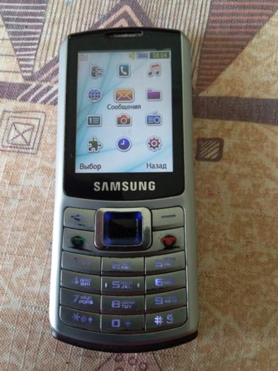 Лот: 16339883. Фото: 1. Телефон Samsung. Кнопочные мобильные телефоны