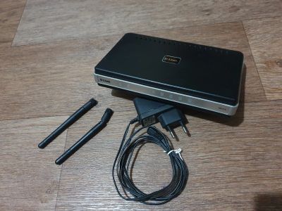 Лот: 25264200. Фото: 1. Роутер D-link dir 615. Маршрутизаторы (роутеры)
