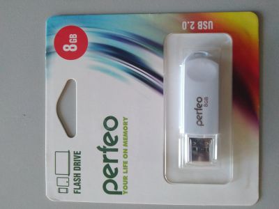 Лот: 14726854. Фото: 1. USB накопитель Perfeo USB 8GB. USB-флеш карты