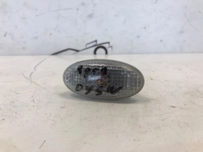 Лот: 21708204. Фото: 1. повторитель поворота Mazda Demio... Двигатель и элементы двигателя