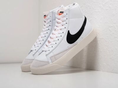 Лот: 19285198. Фото: 1. Кроссовки Nike Blazer Mid 77... Кеды, кроссовки, слипоны