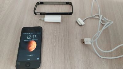 Лот: 17284503. Фото: 1. iphone 4S. Смартфоны