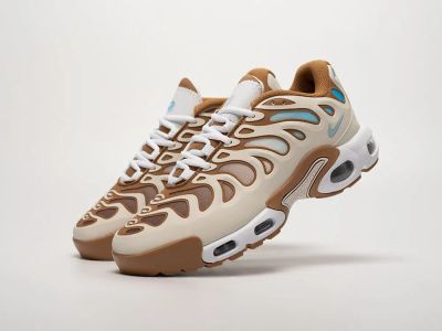 Лот: 24974313. Фото: 1. Кроссовки Nike Air Max Plus Drift. Кеды, кроссовки, слипоны