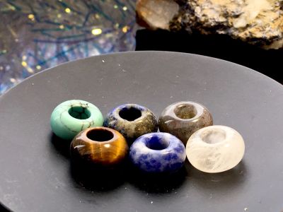 Лот: 18741201. Фото: 1. Шармы из натуральных камней. Минералы и окаменелости