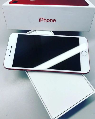 Лот: 11032147. Фото: 1. iPhone 7 Plus Red 128GB. Смартфоны