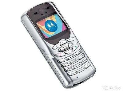 Лот: 8747795. Фото: 1. Motorola C350 с чехлом 2 штуки. Кнопочные мобильные телефоны