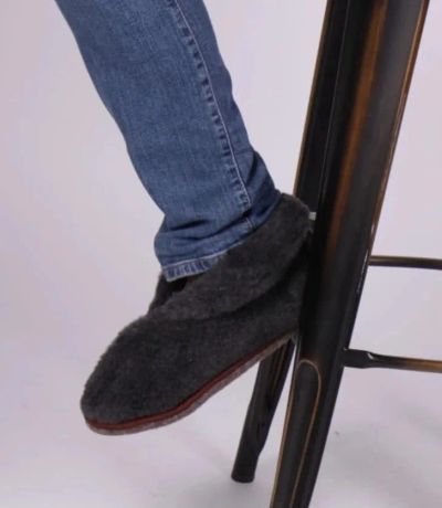 Лот: 25510792. Фото: 1. чуни 43-44 новые. Домашняя обувь
