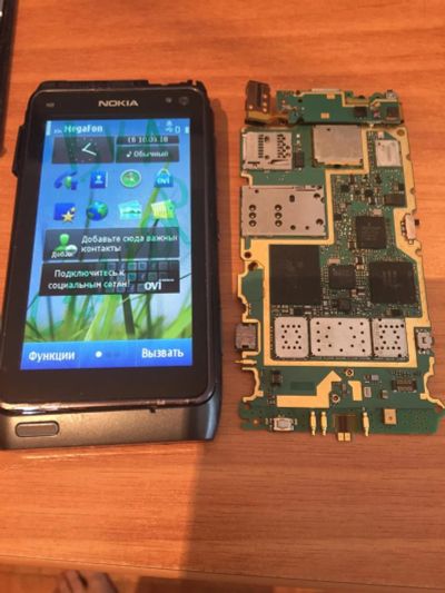 Лот: 11154454. Фото: 1. материнская плата nokia n8-00. Микросхемы и платы