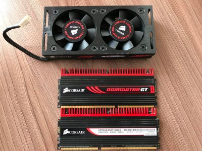 Лот: 11500919. Фото: 1. Corsair Dominator GT (2x2Gb). Оперативная память