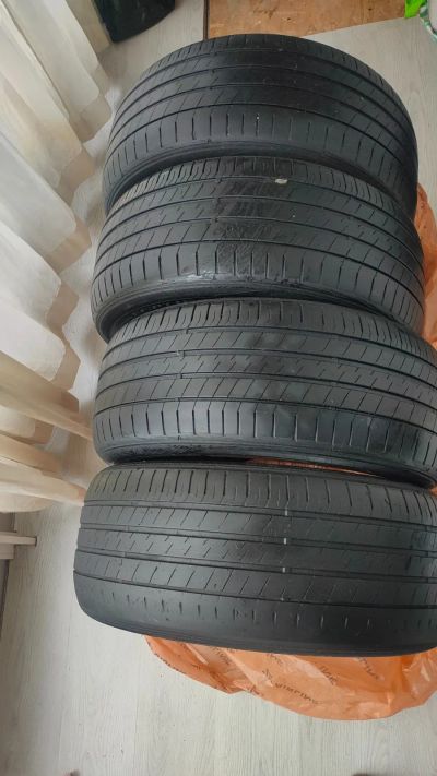 Лот: 23492527. Фото: 1. Dunlop Le Mans V 245/45 R19 98W. Шины