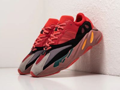 Лот: 24979453. Фото: 1. Кроссовки Adidas Yeezy Boost 700. Кеды, кроссовки, слипоны