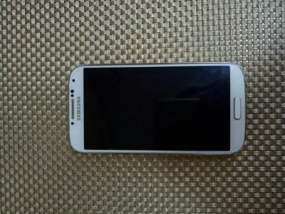 Лот: 9174639. Фото: 1. Продам samsung galaxy s4. Смартфоны