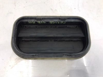 Лот: 21706273. Фото: 1. решетка вентиляционная Ford Focus... Кузов