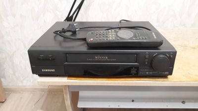 Лот: 19563542. Фото: 1. Видеомагнитофон Samsung SVR-D80... Видеомагнитофоны