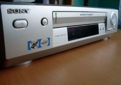 Лот: 3417243. Фото: 1. Видеомагнитофон SONY SLV-SE420K. Видеомагнитофоны