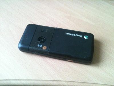 Лот: 3408486. Фото: 1. Sony Ericsson. Кнопочные мобильные телефоны