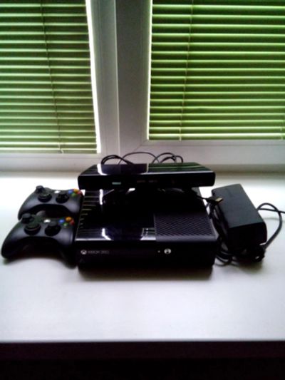 Лот: 8331567. Фото: 1. XBOX 360, 250gb + Kinect + игры... Игровые приставки, консоли