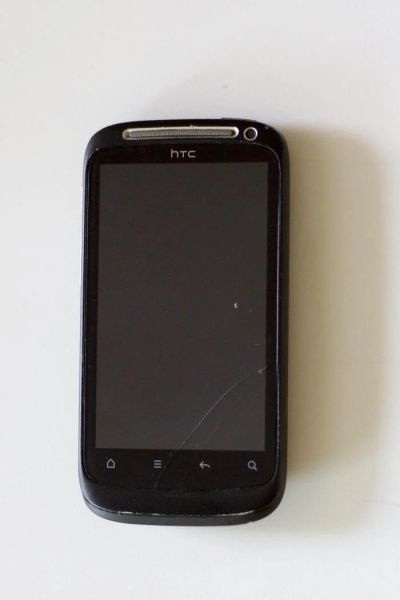 Лот: 4313157. Фото: 1. HTC Desire S. Смартфоны