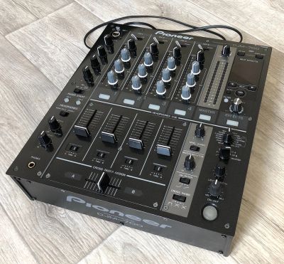 Лот: 16508421. Фото: 1. Pioneer DJM-700 4-канальный цифровой... DJ-оборудование