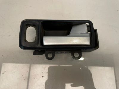 Лот: 22460215. Фото: 1. ручка двери внутренняя Ford Focus... Другое (автозапчасти)