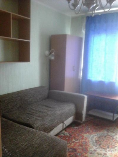Лот: 4318136. Фото: 1. Продам 1 комнатную (гостинка... Квартиры, студии