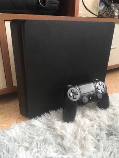 Лот: 21580795. Фото: 1. Sony PlayStation 4slim. Игровые приставки, консоли