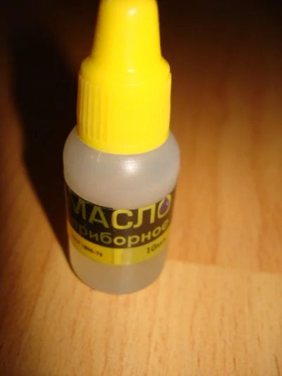 Лот: 3640922. Фото: 1. Масло приборное/бытовое 10 мл. Материалы, химия