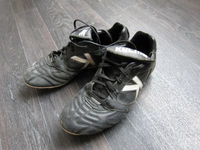 Лот: 5405221. Фото: 1. Бутсы "KELME" р.43. Другое (обмундирование и экипировка)