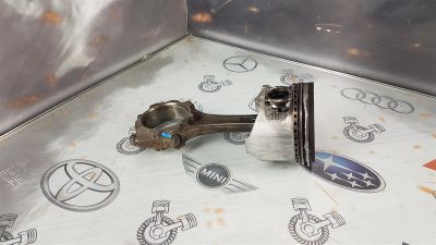 Лот: 23590682. Фото: 1. Шатун Toyota Mark II 1S-U 1320169055. Двигатель и элементы двигателя
