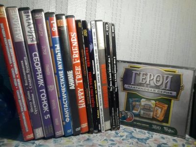 Лот: 4928580. Фото: 1. CD, DVD диски с играми (sims 3... CD, DVD, BluRay