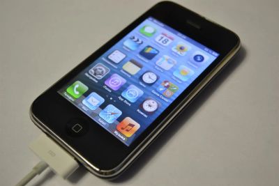 Лот: 3079807. Фото: 1. iPhone 3Gs 32Gb. Смартфоны