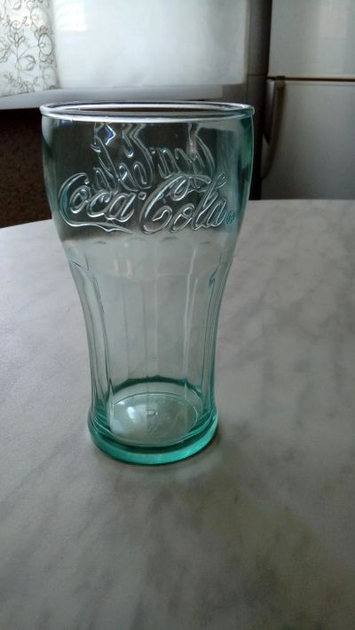 Лот: 9322729. Фото: 1. Стакан с логотипом " Coca -Cola... Кружки, стаканы, бокалы